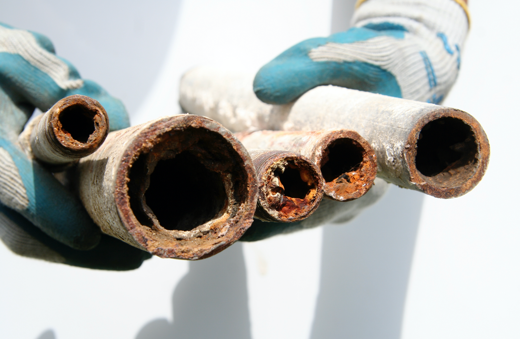 o unclog or repair your sewage pipes